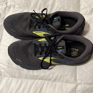 Brooks Ghost 14 running shoes